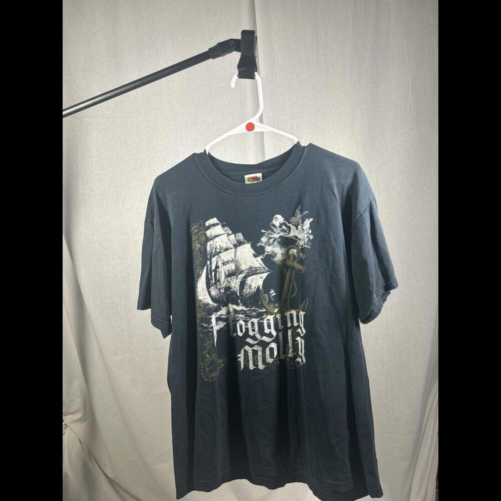 Y2K Flogging Molly Irish Folk Music T-Shirt